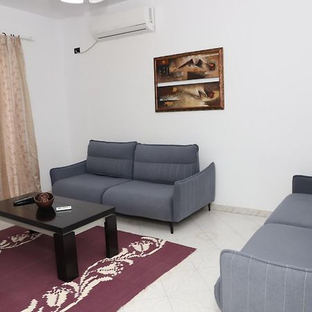 Apartment Eda City Center Berat Esterno foto